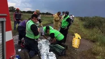 نجات شگفت انگیز مسافران هواپیمای سقوط کرده در مکزیک