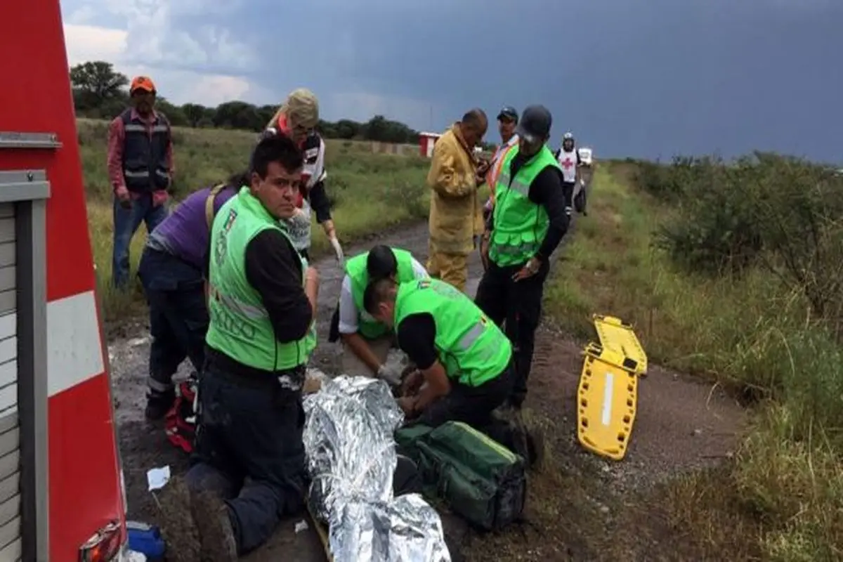 نجات شگفت انگیز مسافران هواپیمای سقوط کرده در مکزیک