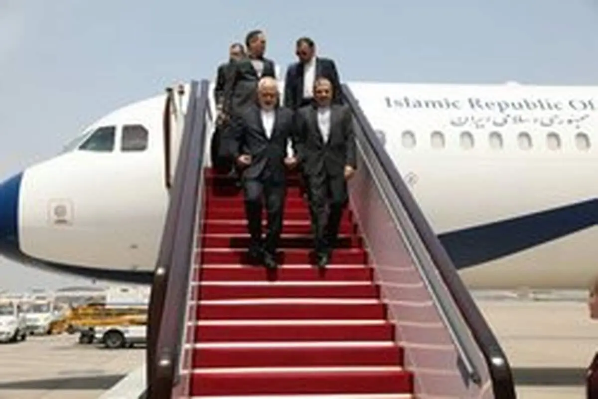 «ظریف» وارد سنگاپور شد