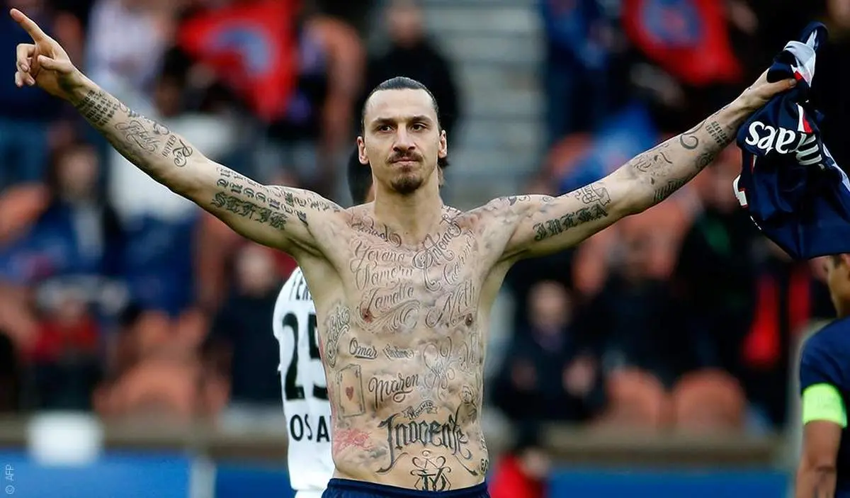 ویدیو| استایل جدید زلاتان روی موتور