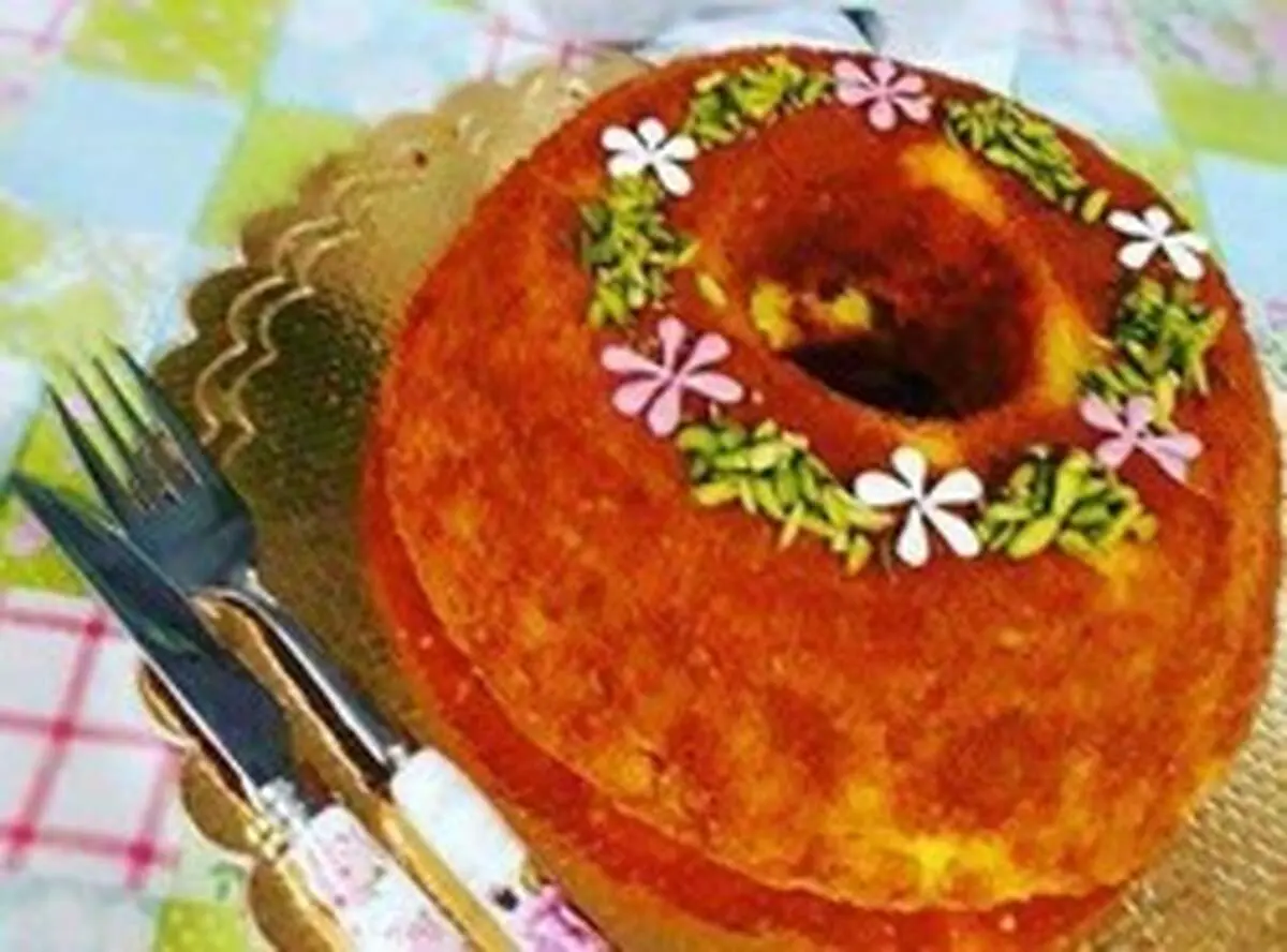 طرز تهیه کیک ماست و زعفران خوش عطر و خوشمزه