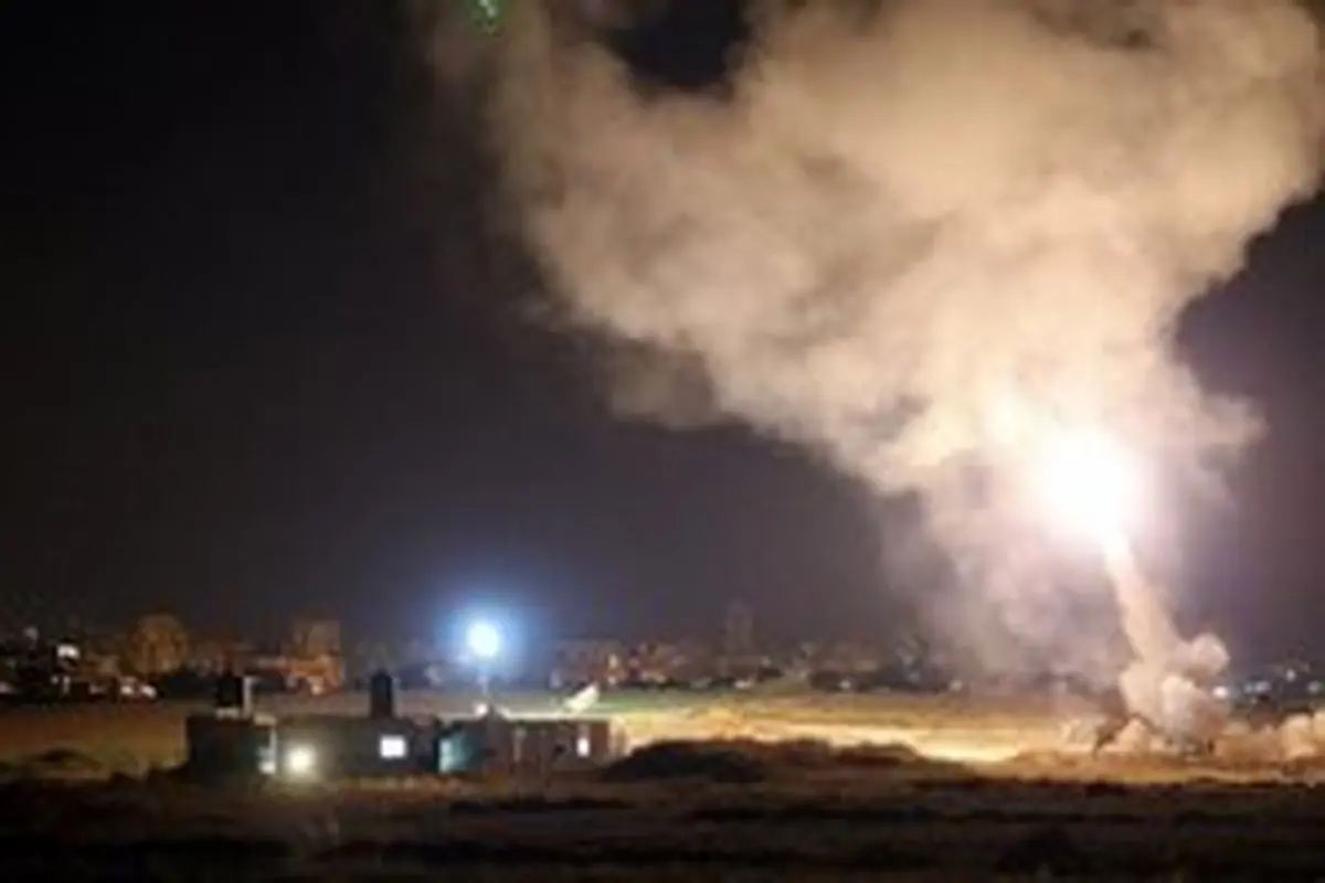 جنگنده‌های رژیم صهیونیستی نوار غزه را بمباران کردند