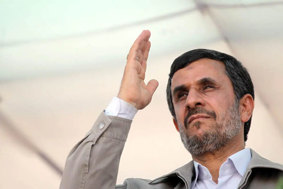 آستانه تحمل ستودنی نظام در برابر آلزایمر بی درمان احمدی نژاد!