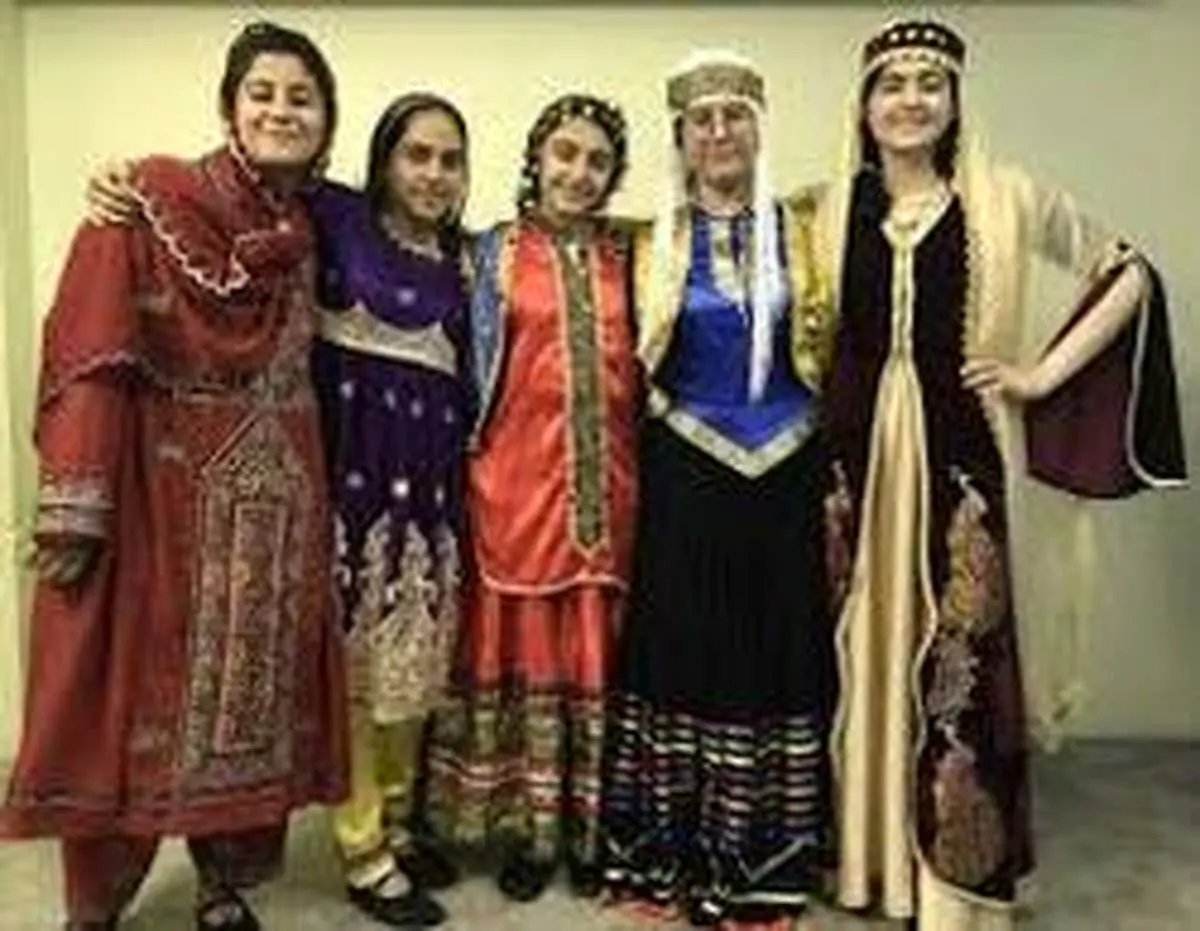 دختران ایران را  «روسپی» خطاب نکنید