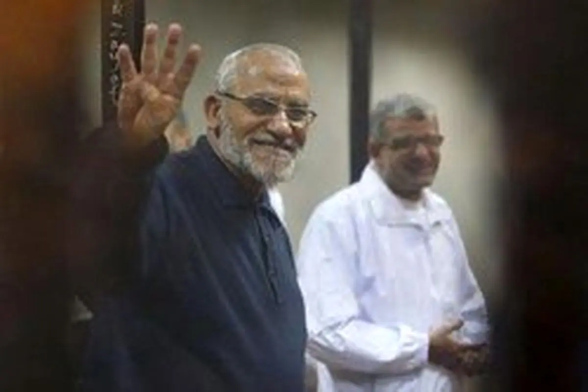 رهبر اخوان المسلمین مصر به حبس ابد محکوم شد