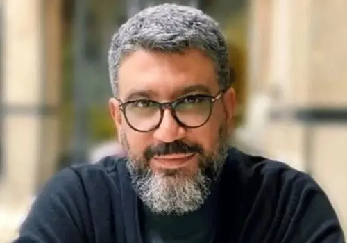 عکس وریا غفوری در مراسم چهلم شهدای میناب
