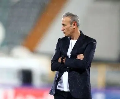 پرونده حضور یحیی در استقلال روی میز مدیران باشگاه