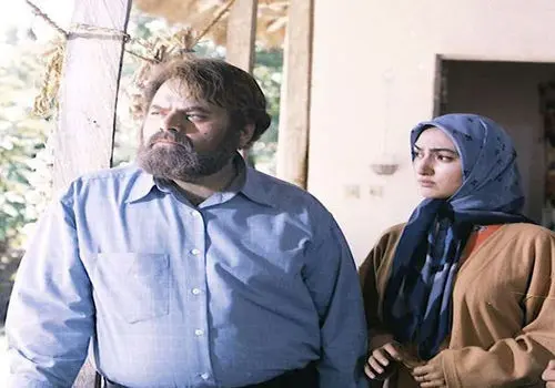 تغییر چهره دایی یونسِ سریال «پس از باران» در مراسم محمد کاسبی/ویدیو 
