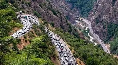  محورهای کندوان و هراز پرترافیک و مه آلود است 
