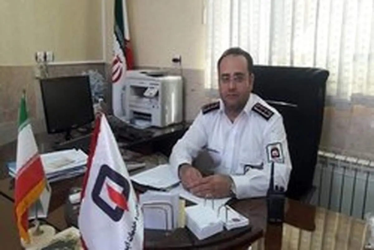 خودروی حامل سیلندر گاز واژگون شد