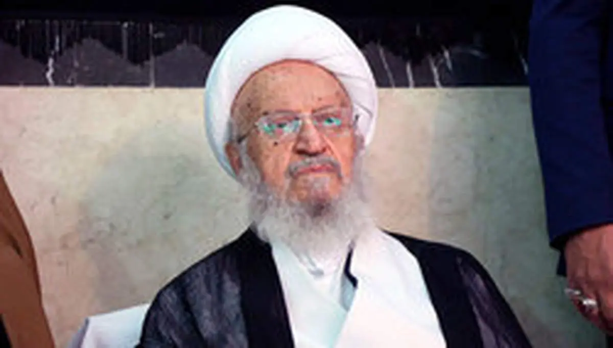 انتقاد تند "آیتالله مکارم" از تجمع قم