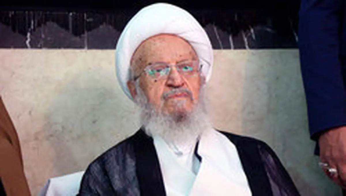 انتقاد تند "آیت‌الله مکارم" از تجمع قم