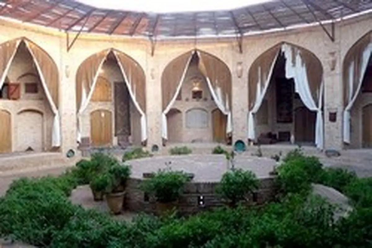 کاروانسرای زین الدین یزد، اقامتگاهی ۴۰۰ ساله