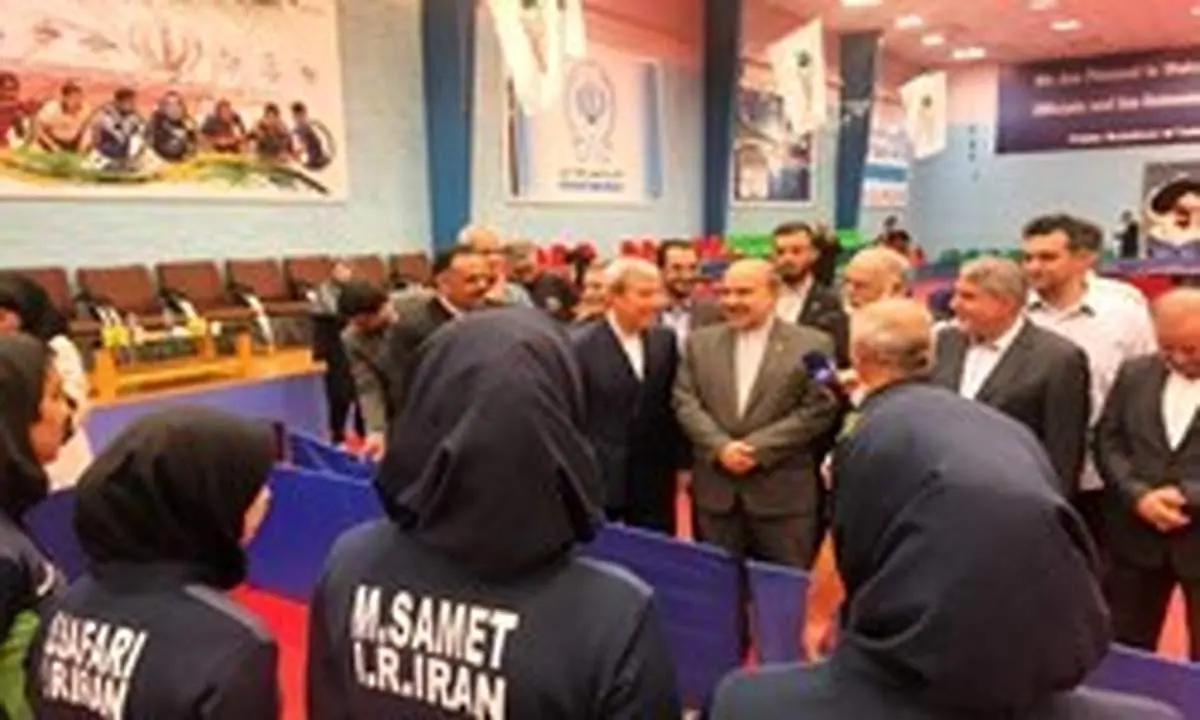 خطر از بیخ گوش وزیر گذشت!