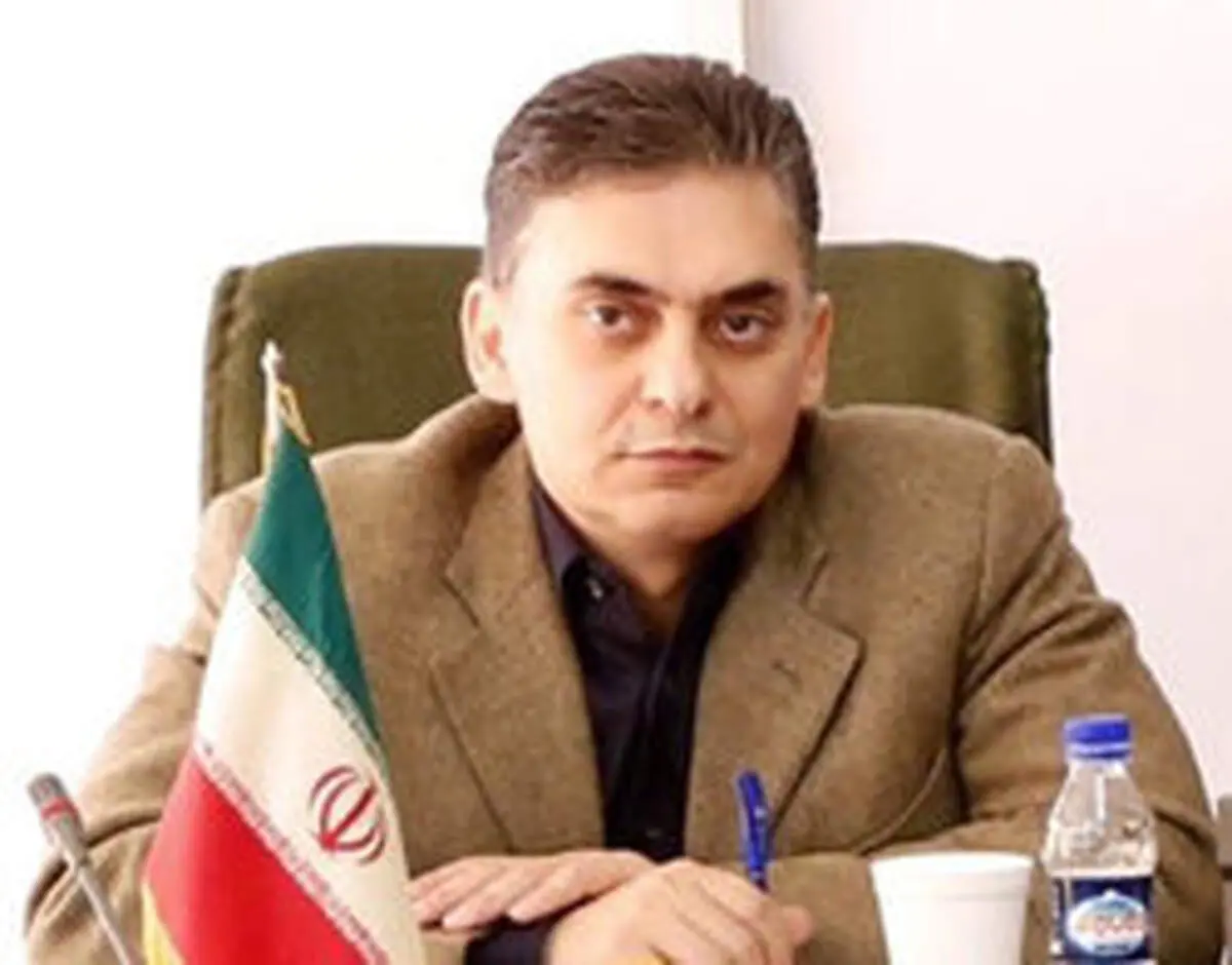 نرخ ارز در بازار با دستور کاهش نمی‌یابد