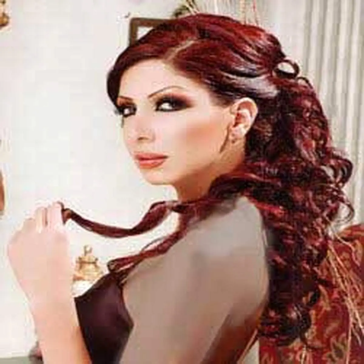 فاصله بین دفعات رنگ کردن مو باید چقدر باشد