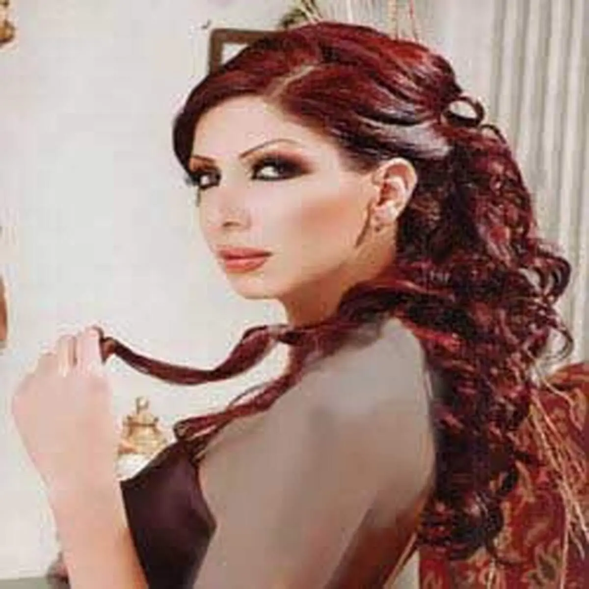 فاصله بین دفعات رنگ کردن مو باید چقدر باشد