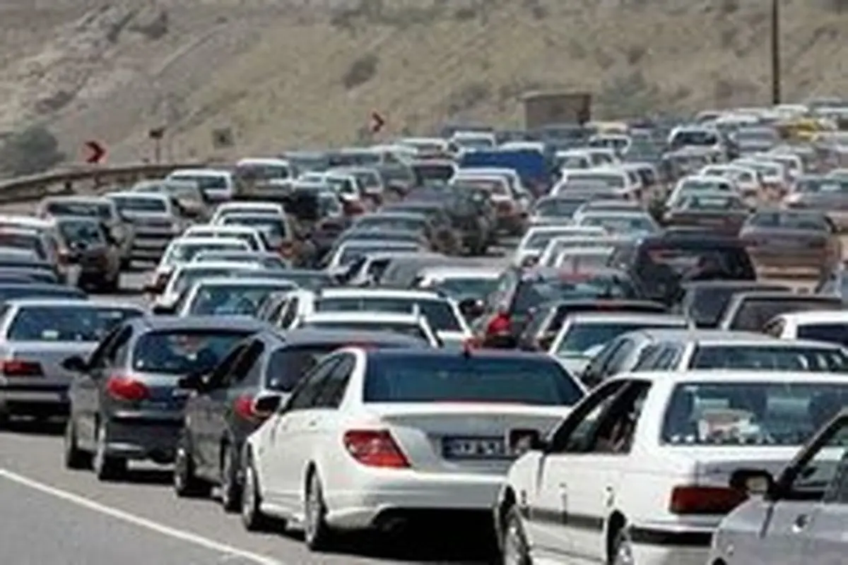 ترافیک در محور‌های هراز و فیروزکوه سنگین