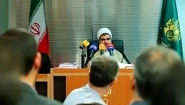 عکس رحیم‌مشایی در دادگاه انقلاب اسلامی