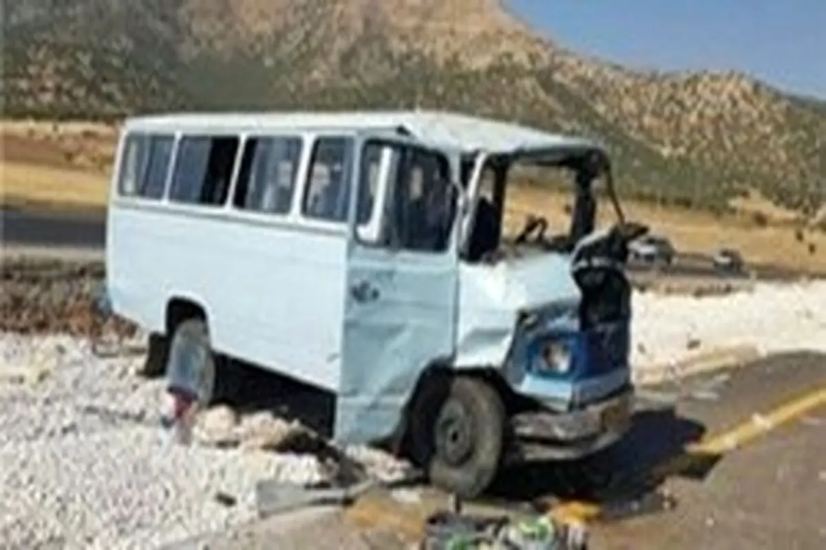 واژگونی مینیبوس در لرستان با ۸ مصدوم