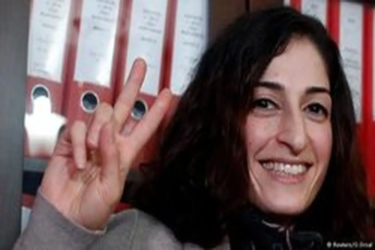 خبرنگار ترک‌تبار آلمانی پس از هفت ماه ترکیه را ترک کرد