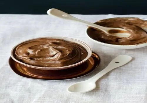 پودینگ شکلاتی ۵ دقیقه‌ای؛ دسر فوری با طعم حرفه‌ای+تصاویر