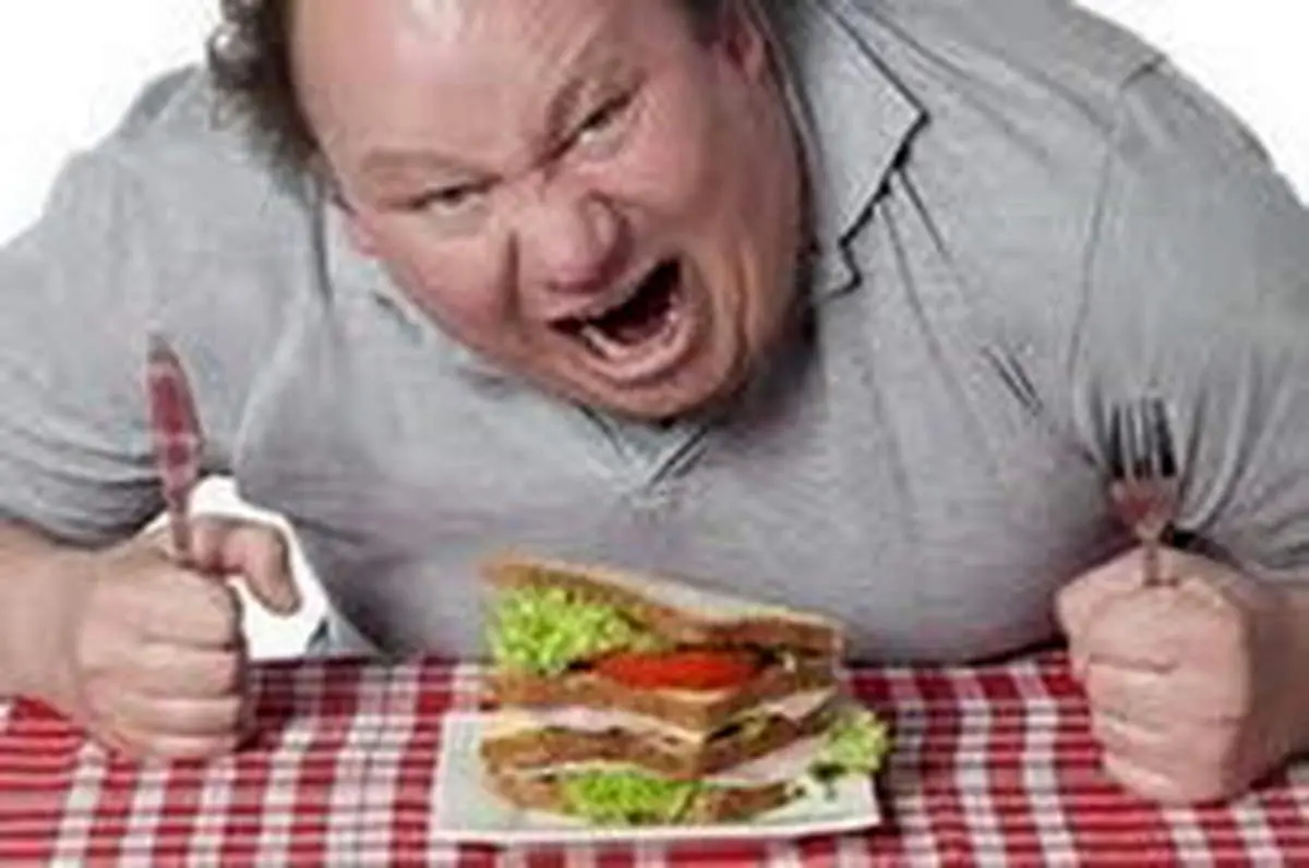 چگونه با میل شدید به خوردن مقابله کنیم؟