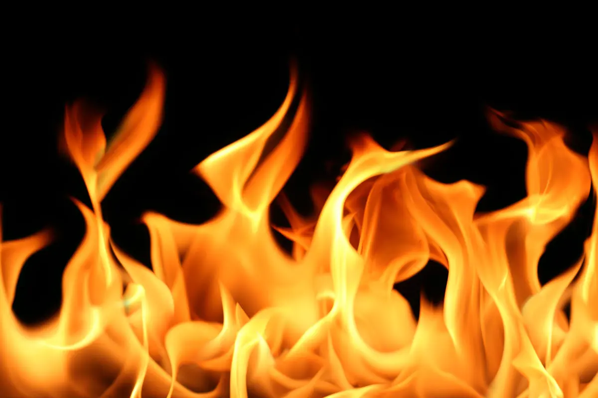 ویدیو| سوختن هتل تاریخی برادوی در آتش