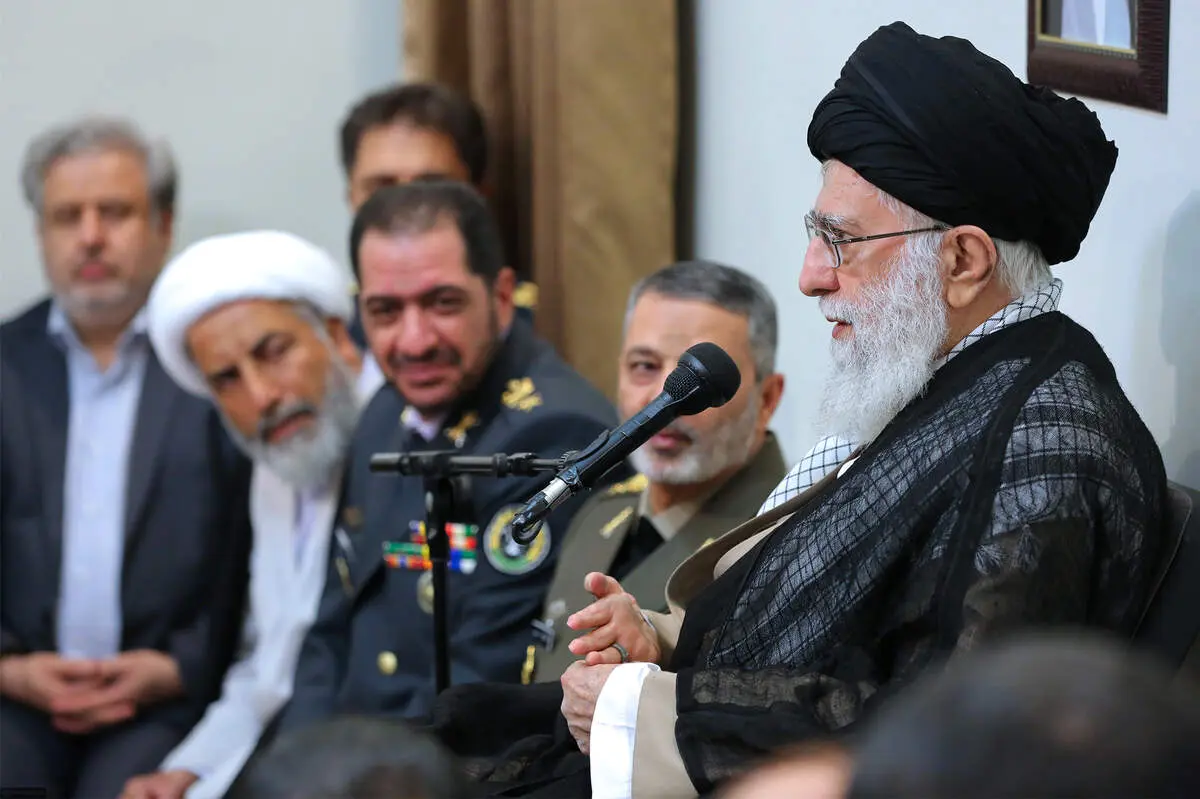 هر گامی در جهت تقویت آمادگی نیرو‌های مسلح یک عبادت است