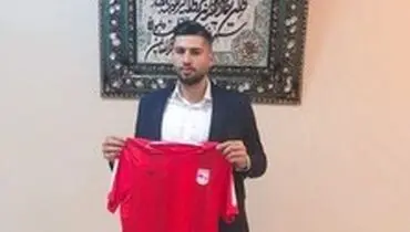 تراکتورسازی یک مدافع به خدمت گرفت