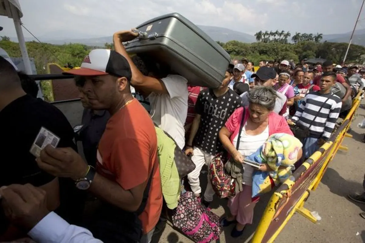 ونزوئلا سیل مهاجران را «عادی» می‌داند
