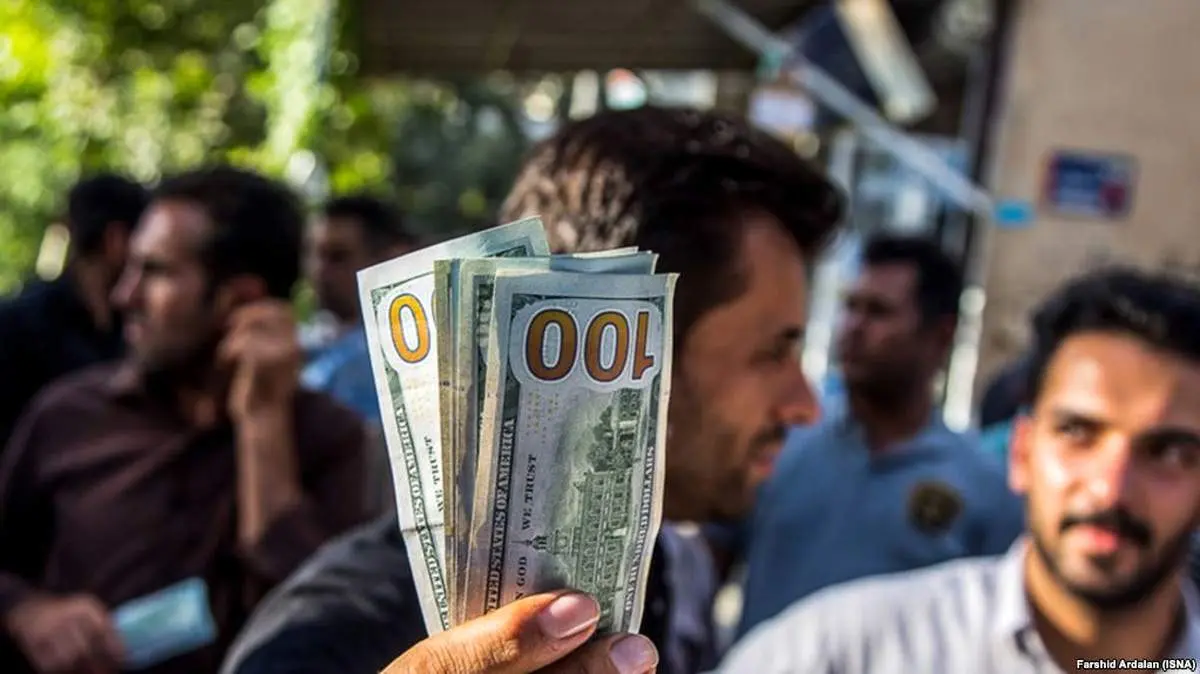 نرخ هر دلار آمریکا از ۱۴۰۰۰۰ و هر سکه ۴۷۵۰۰۰۰۰ ریال گذشت