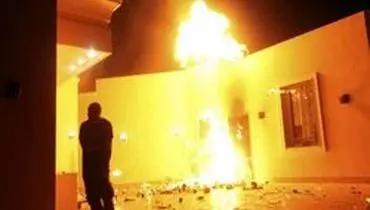 ادامه آتش سوزی سفارت آمریکا در طرابلس