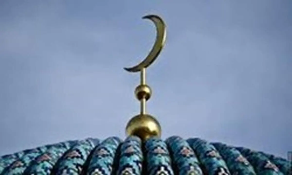 برکناری روحانی «تاجیک» به خاطر حفظ نبودن سرود ملی