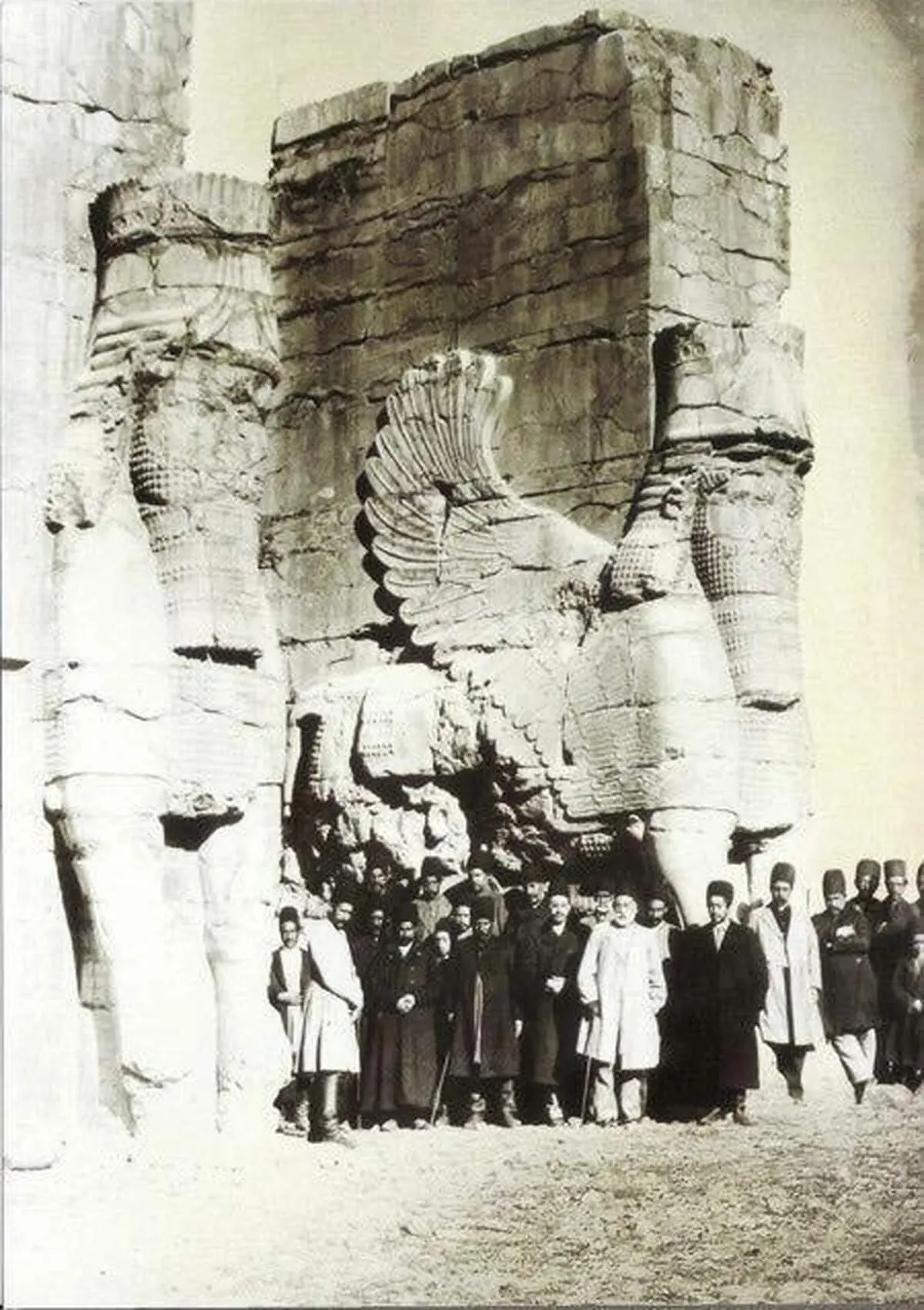 تخت جمشید در سال ۱۲۹۰  + عکس