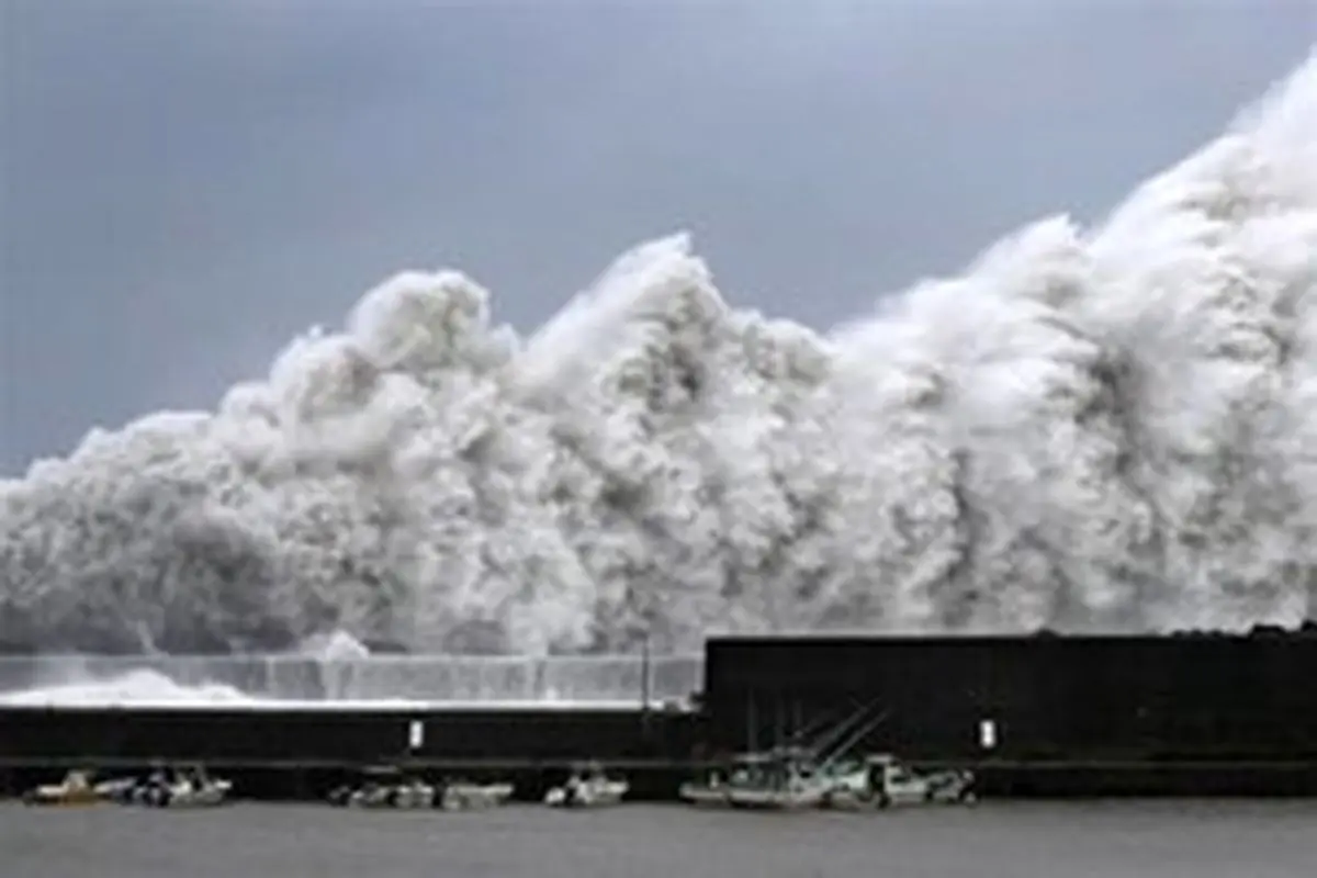 توفان ژاپن ۱۰ نفر را به کام مرگ کشاند