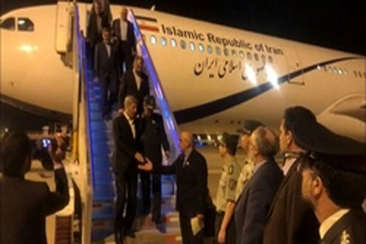 وزیر دفاع وارد پکن شد