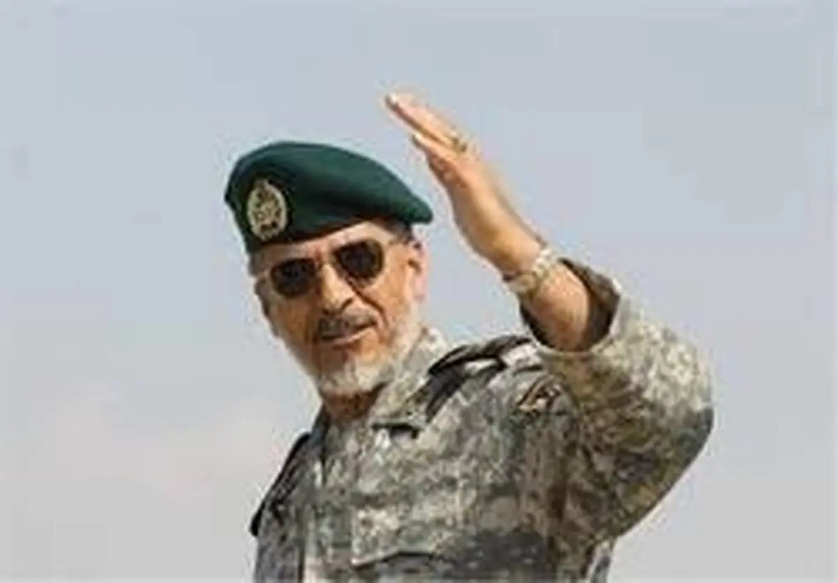 اعطای نشان فتح درجه ۱ به دریادار سیاری