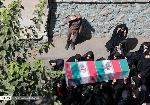 پیکرهای پاک ۳۰۰ شهید گمنام تشییع می‌شوند