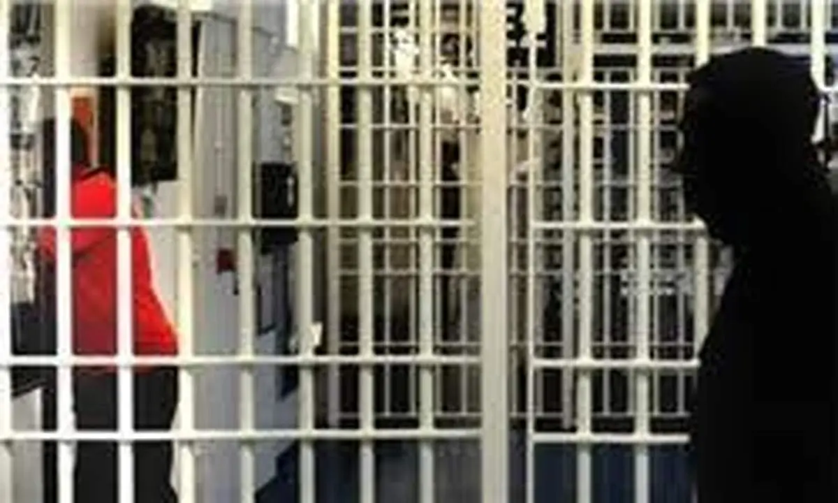 کارکنان زندانهای انگلیس دست از کار کشیدند