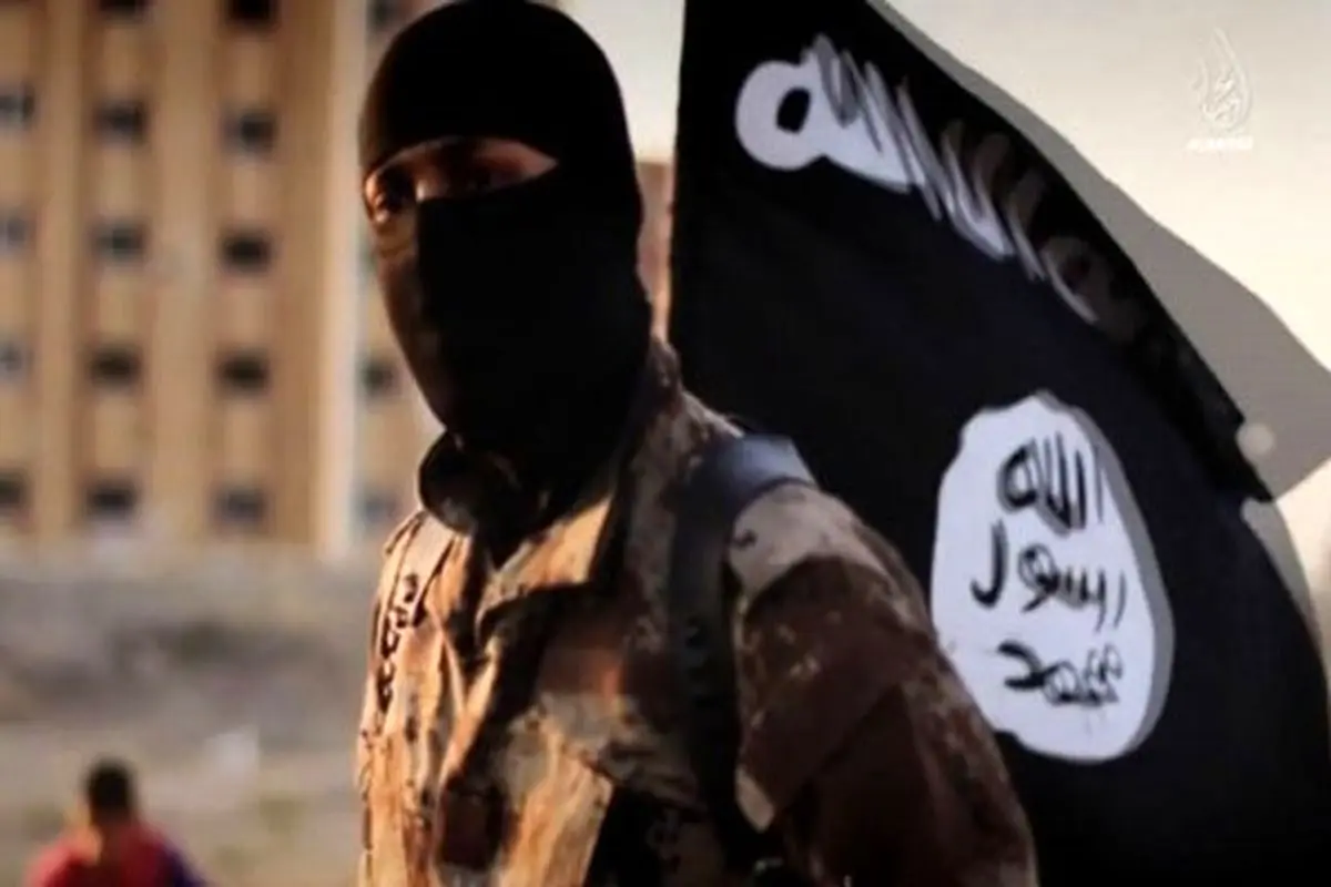 ویدیو| انفجار خودروی انتحاری داعش میان دو «هاموی» ارتش عراق