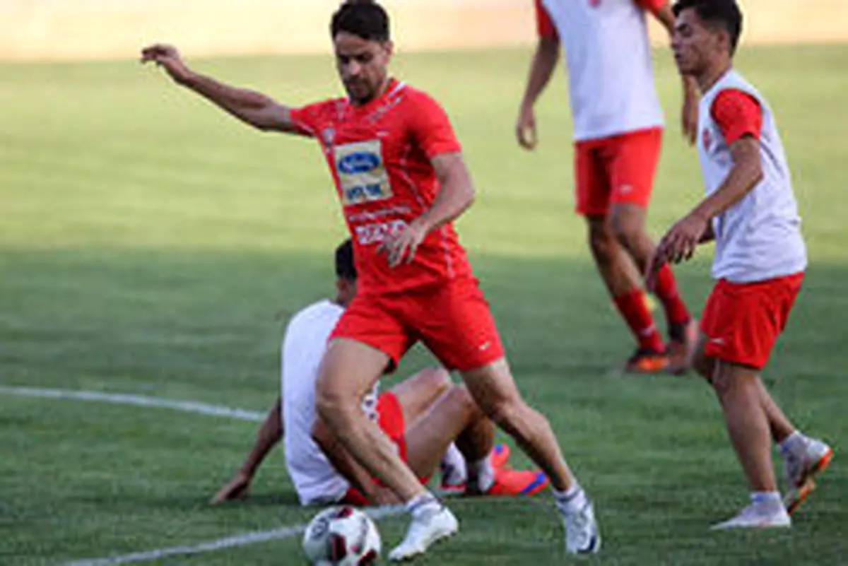 هافبک پرسپولیس محروم شد