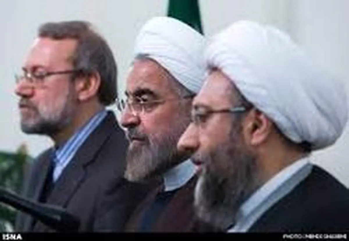 بازهم توهین به سران سه قوه از سوی مداحان