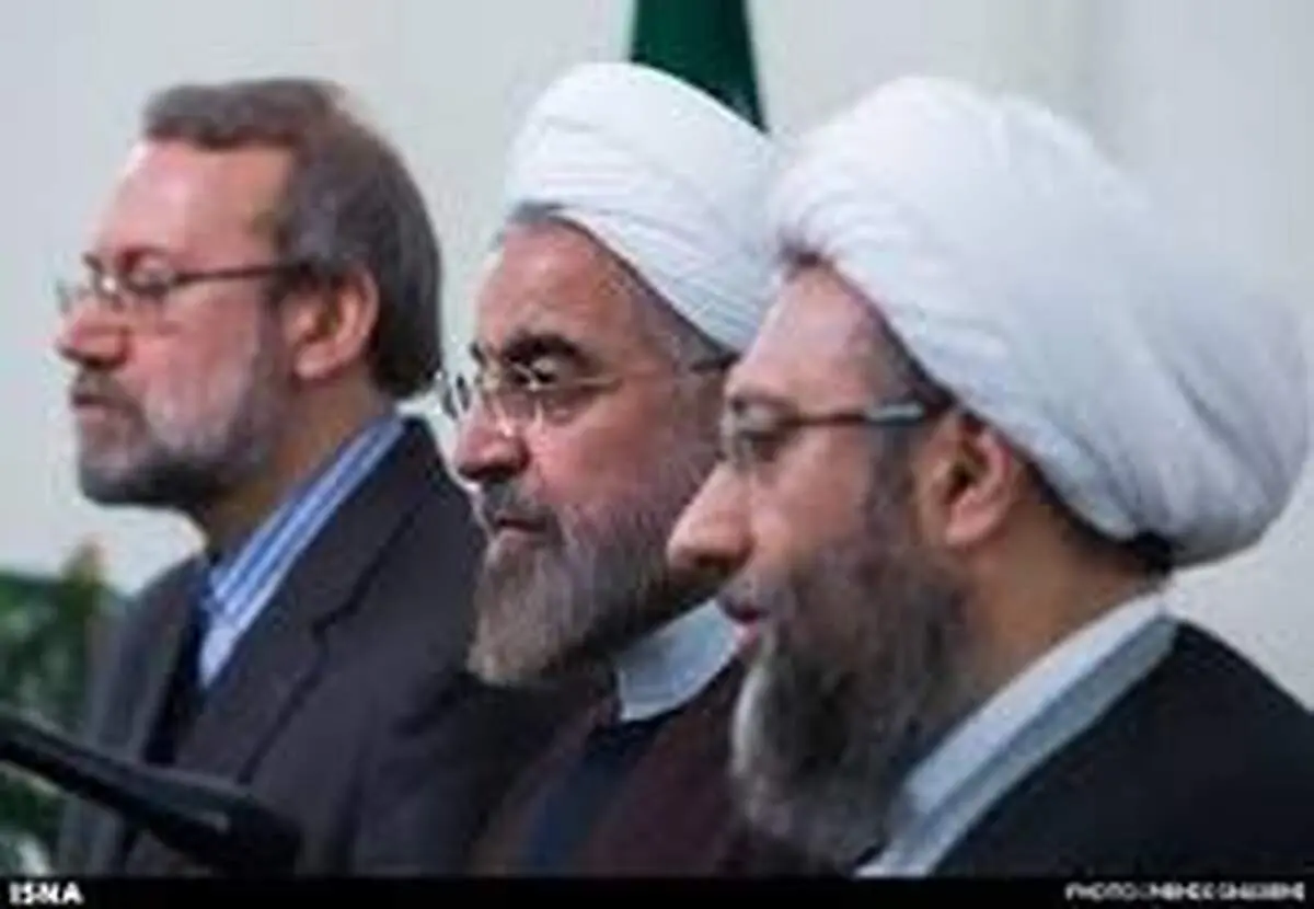 بازهم توهین به سران سه قوه از سوی مداحان