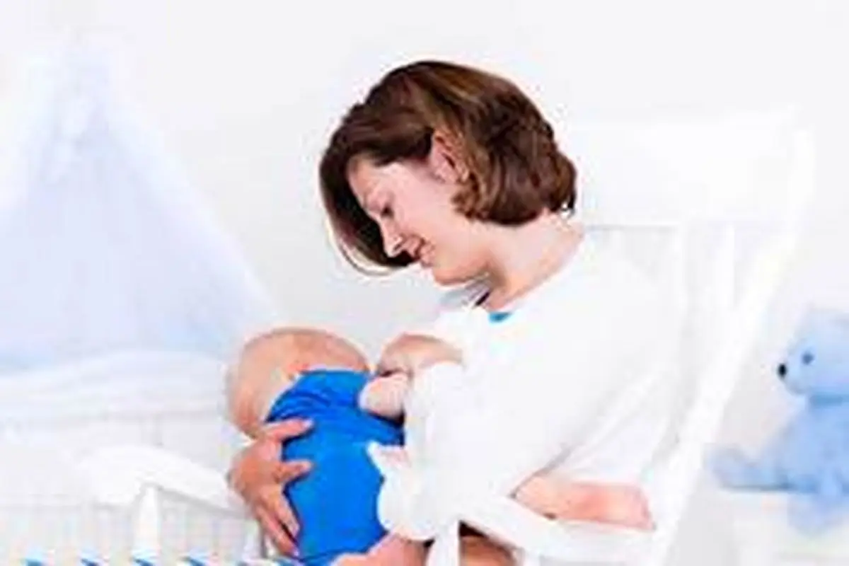 ترکیبات موجود در شیر مادر چیست؟