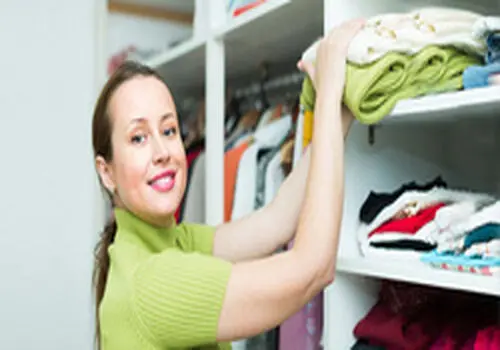 روش صحیح شستن لباس نخی برای جلوگیری از آب رفتن و چروک شدن