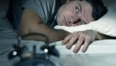 ۵ دلیل بیدار شدن از خواب در میانه‌های شب