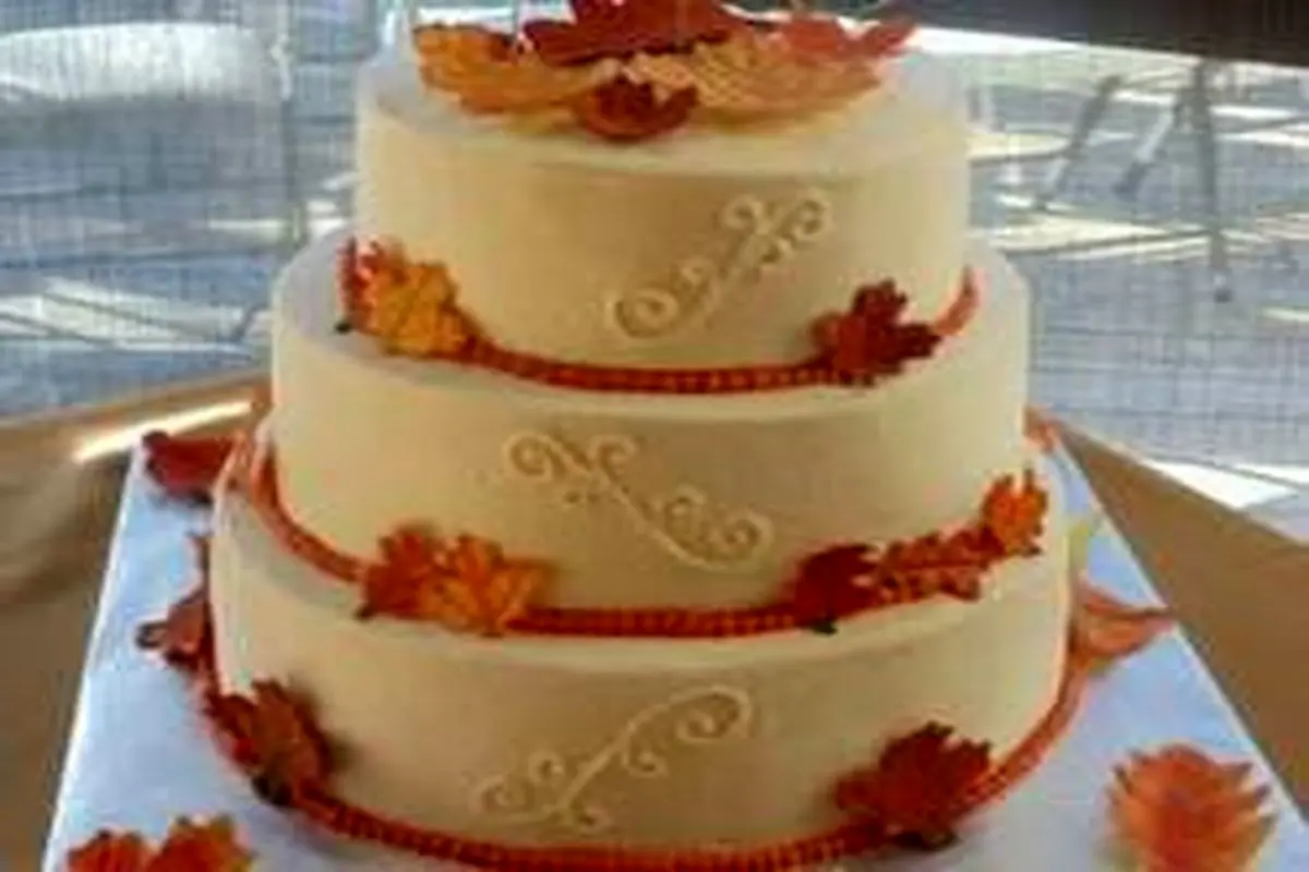 کیک عروسی به سبک پاییزی