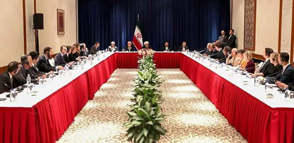 روحانی: اقدامات ترامپ به ضرر آمریکا، ایران و اروپایی‌ها است/ اگر آمریکا صادقانه به دنبال بهبود شرایط باشد،  درباره مذاکره تصمیم خواهیم گرفت