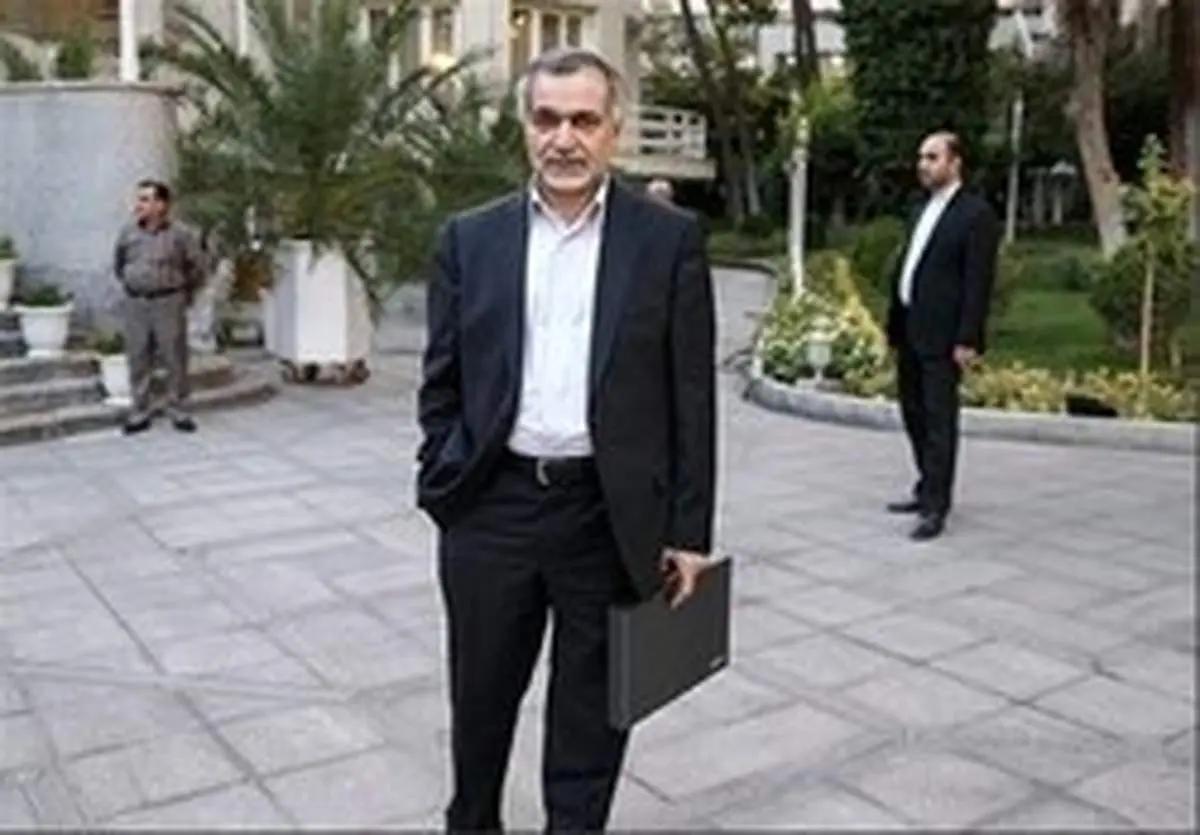 دفاع پنهانی حسین فریدون از رساله دکتری جنجالبرانگیزش
